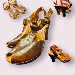 Born Brown Women's Sandals